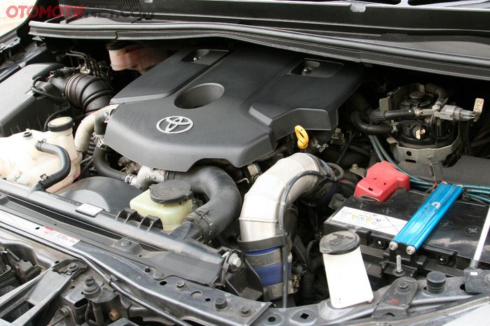 Tenaga mesin Toyota Kijang Innova naik jadi 210 hp