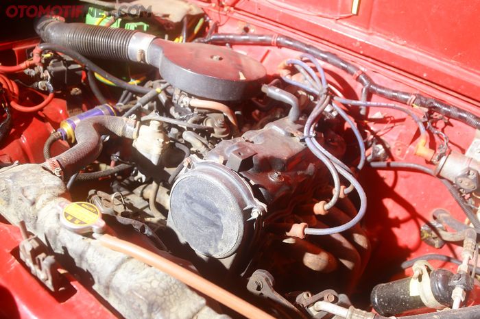 Mesin bawaan Jimny Super ini sudah tak lagi optimal, karena pernah mengalami musibah di salah satu event off-road. Sehingga diputuskan ganti mesin G16A milik Suzuki Vitara