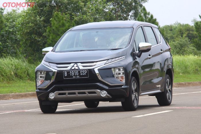 Mitsubishi Xpander Raih Best of Low MPV OTOMOTIF Award 2021