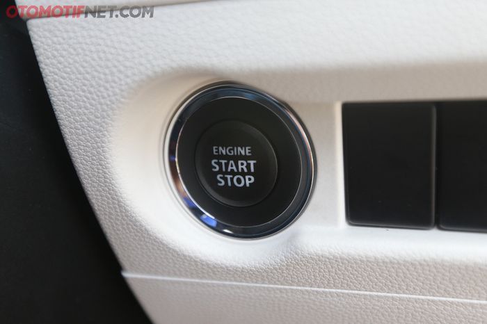Suzuki Ignis GX AGS sudah dilengkapi tombol Engine Start Stop