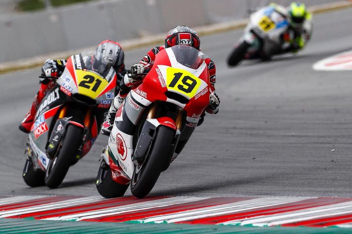 Aksi Andi Gilang di CEV Moto2 Barcelona