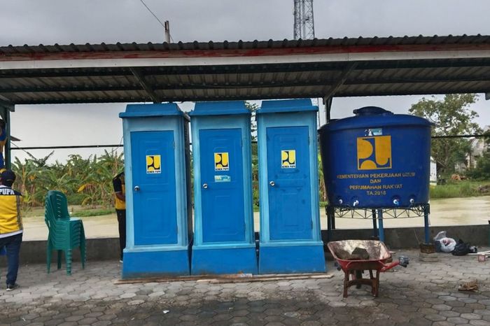 Kementerian PUPR tambah mobile toilet di rest area guna mendukung mudik Lebaran 2023.