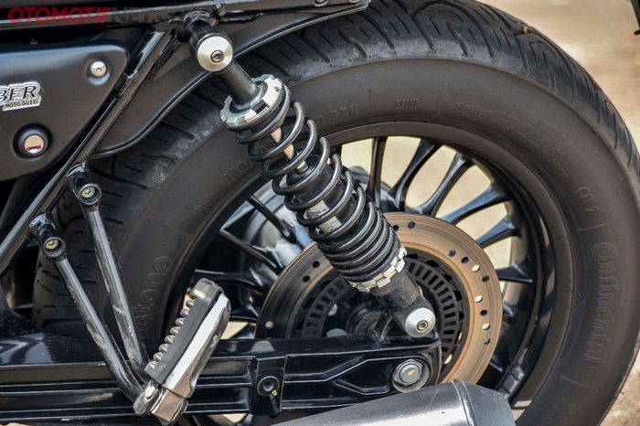 Roda belakang Moto Guzzi V9 Bobber