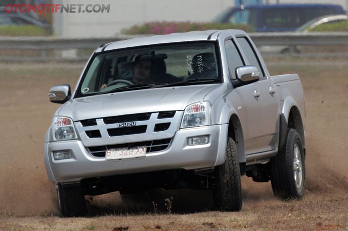 Ilustrasi Isuzu D-Max