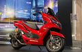 PCX 160 Bisa Tampil Sporty, Warna Merah Merona, Berbalut Carbon Fiber