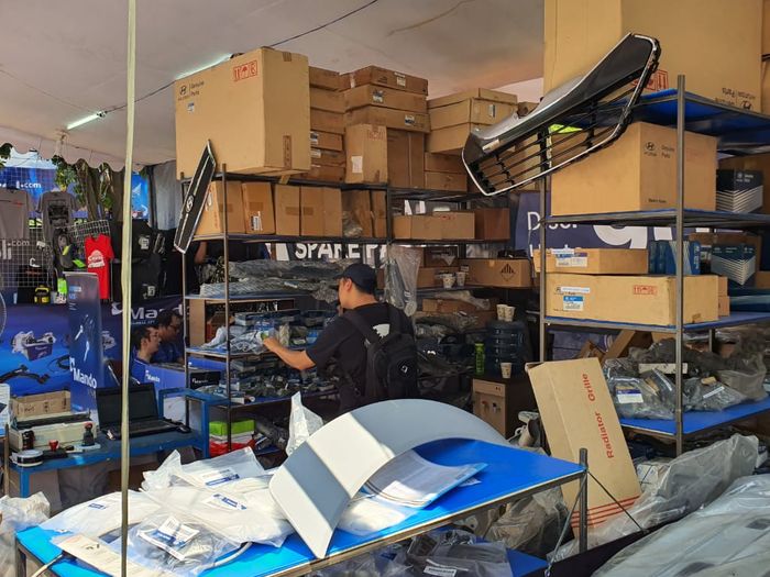 Honda Mobil &amp; Hyundai Kasih Diskon Hingga 90% Di Otoburasa Tumplek Blek