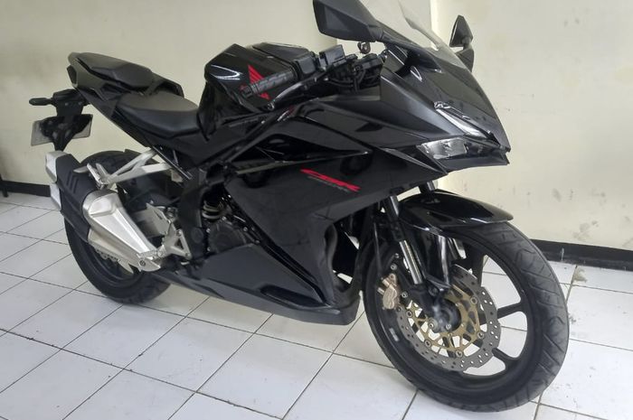 Honda CBR250RR bekas lansiran 2019 di showroom motor bekas KJV MotoSport Tamini