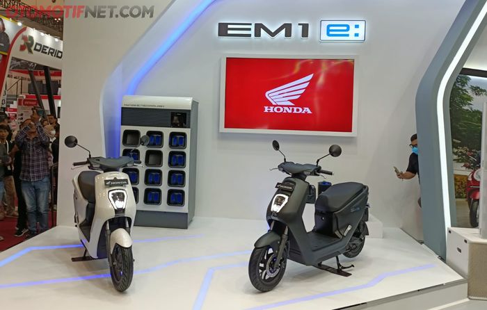 Honda EM1 e: hadir dalam tiga pilihan warna