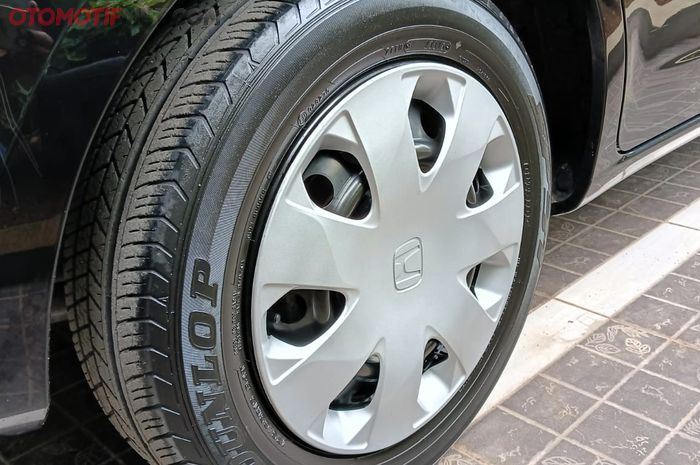 Keseringan menggunakan semir ban ternyata bisa bikin bahaya