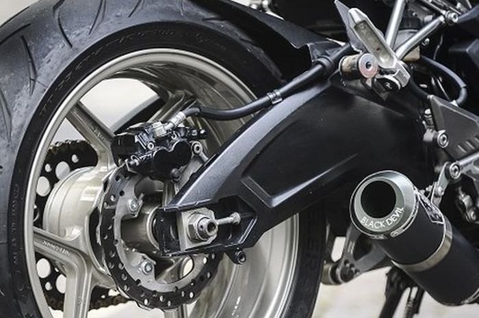 Ilustrasi swing arm,  andalkan GSX-R600 agar lebih minim ubahan