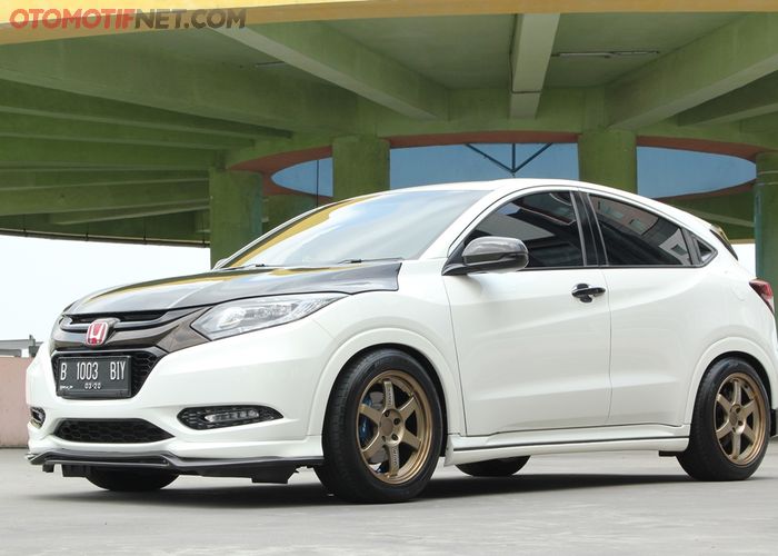 Honda Hr V 1 5 E Dikawal Pelek Hasil Tempa Mirip Pedang Modal Rapi Kejar Aura Jdm Gridoto Com