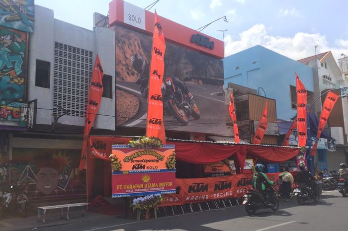Launching Dealer KTM Solo