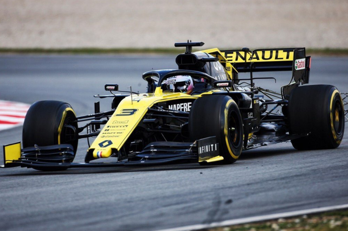 Daniel Ricciardo di tes pramusim F1 di Barcelona