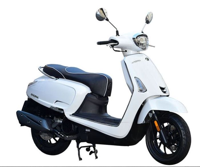 Kymco Aroma 150 sangat identik dengan Like 150 yang dijual di Indonesia.