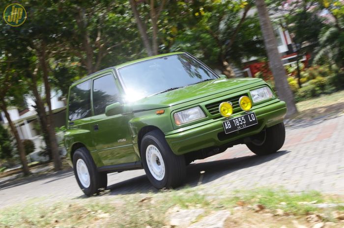 Modifikasi Suzuki Vitara 2 pintu dengan konsep Rally Look, pilihan yang pas. Kelihatan ganteng tanpa merusak tampilan aslinya