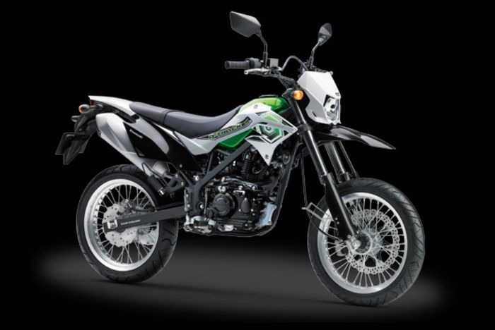 Kawasaki D-Tracker dengan warna kombinasi hijau dan putih