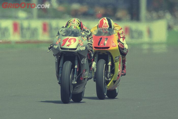 Persaingan ketat di kelas 250 cc pada MotoGP Indonesia yang berlangsung di sirkuit Sentul tahun 1996