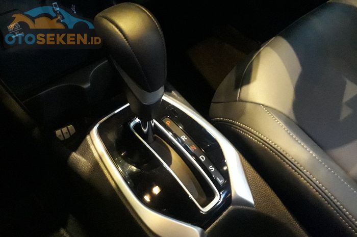Mengatasi transmisi mobil matik overheat