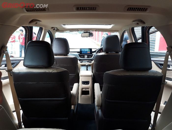 Bagian dalam dari Wuling Cortez