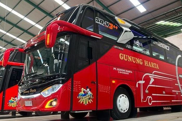 Ilustrasi armada bus PO Gunung Harta