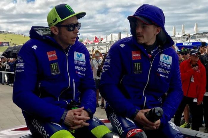 Valentino Rossi dan Maverick Vinales pembalap tim Movistar Yamaha MotoGP