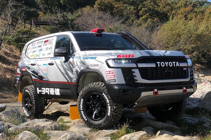 Modifikasi Toyota Land Cruiser 300 GR Sport garapan TLC siap beradu kebut di ajang Rally Dakar 2023