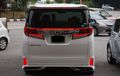 Toyota Vellfire Tampil Kece Dan Futuristik, Cukup Tanam Lampu Belakang Crystaleye