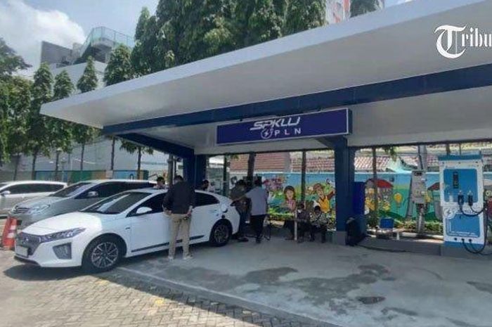 SPKLU PLN UP3 Surakarta di Kota Solo.