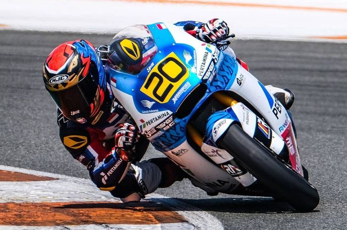 Dimas Ekky Pratama konsisten di 10 besar sepanjang sesi latihan dan kualifikasi CEV Moto2 Valencia 2021. 