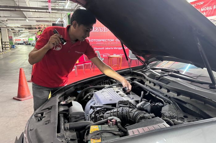 Tips mengetahui PR mobil matik seken.