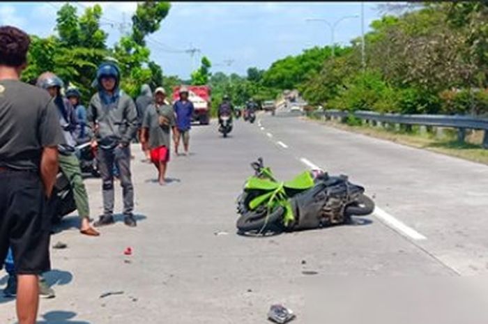 Kecelakaan motor tabrak truk di By Pass Bali