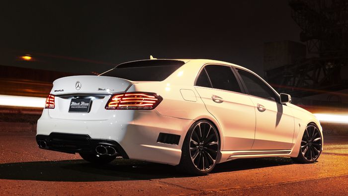 Tampilan belakang modifikasi Mercedes-Benz E-Class W212 garapan Wald