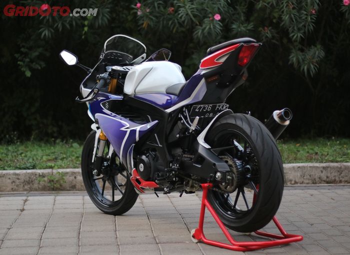 Warna GSX-R150 berubah dengan modal stiker