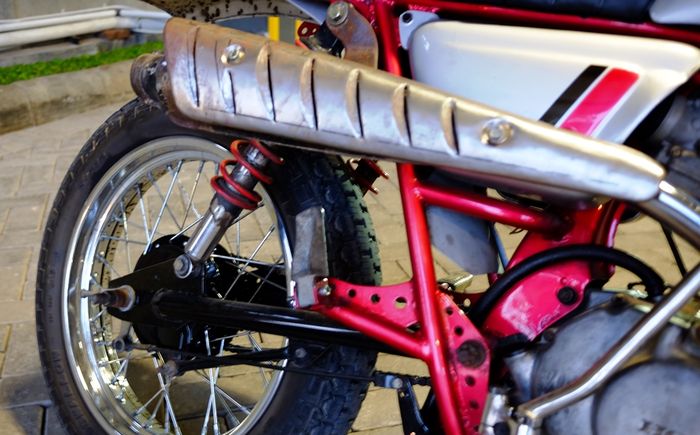 Knalpot khas scrambler lawas nih