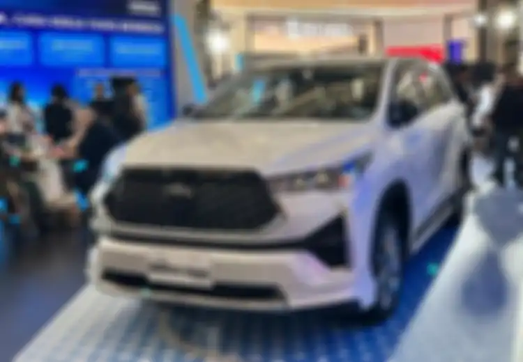 Toyota Beri Fitur Tambahan untuk Kijang Innova Zenix, Bisa Nyalakan Mesin dari HP