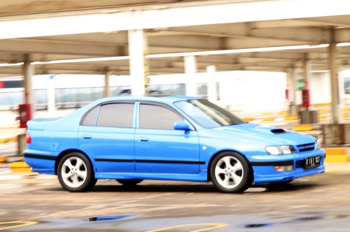 Toyota Corona Absolute ala Caldina