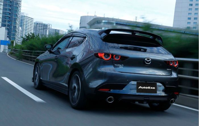 Modifikasi Mazda3 hasil garapan AutoExe