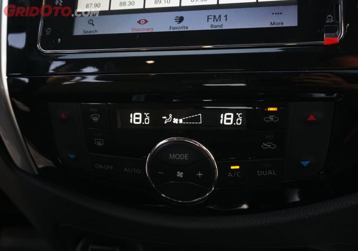 Nissan Terra pakai AC climate control