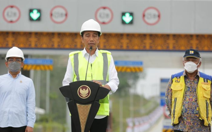 Presiden Joko Widodo resmikan Jalan Tol Pekanbaru-Padang Seksi Pekanbaru-Bangkinang sepanjang 30,9 km