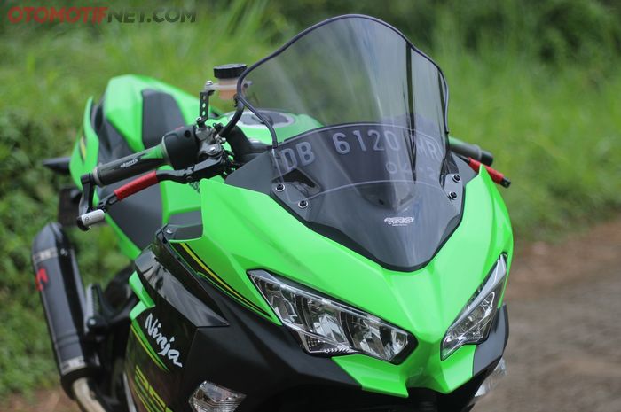 New Kawasaki Ninja 250 Makin Sporty, Windshield Jenong Bisa Jadi Solusi