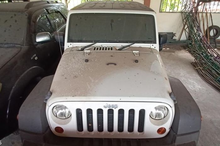 Jeep Wrangler yang akan dilelang KPKNL Balikpapan.