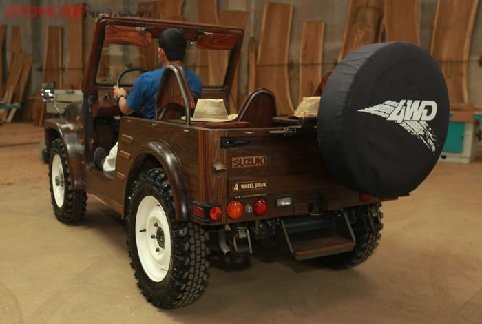 Berbahan kayu, bobot Suzuki Jimny LJ80 meningkat drastis