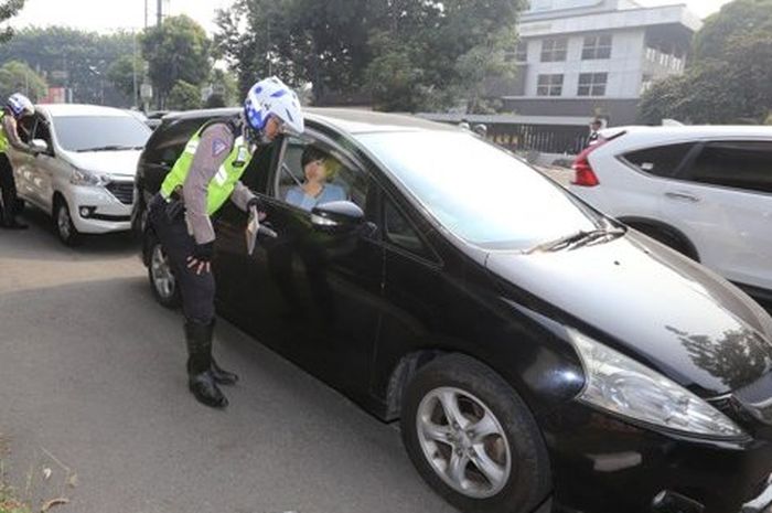 Ilustrasi. Ruas jalan MT Haryono dan Gatot Subroto, menjadi kawasan perluasan pembatasan nopol ganjil genap jel