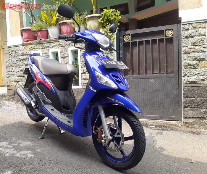 Booming restomod Yamaha Mio Smile tampil segar body dan kaki-kaki jadi stylish.