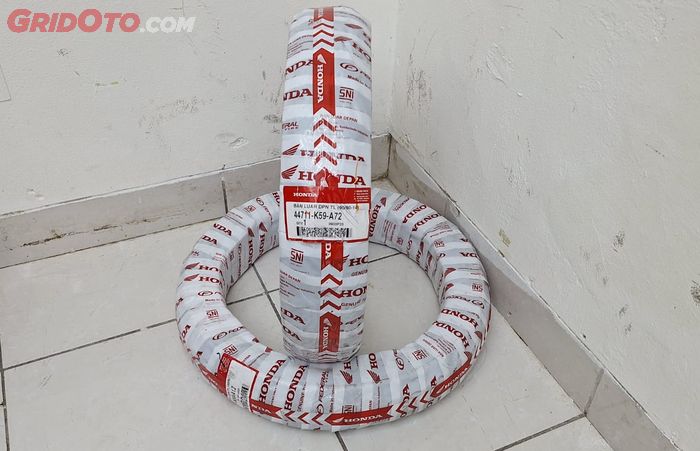 Ban bawaan motor Honda 