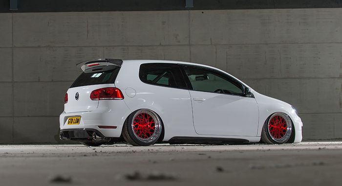 Tampilan belakang modifikasi VW Golf GTI