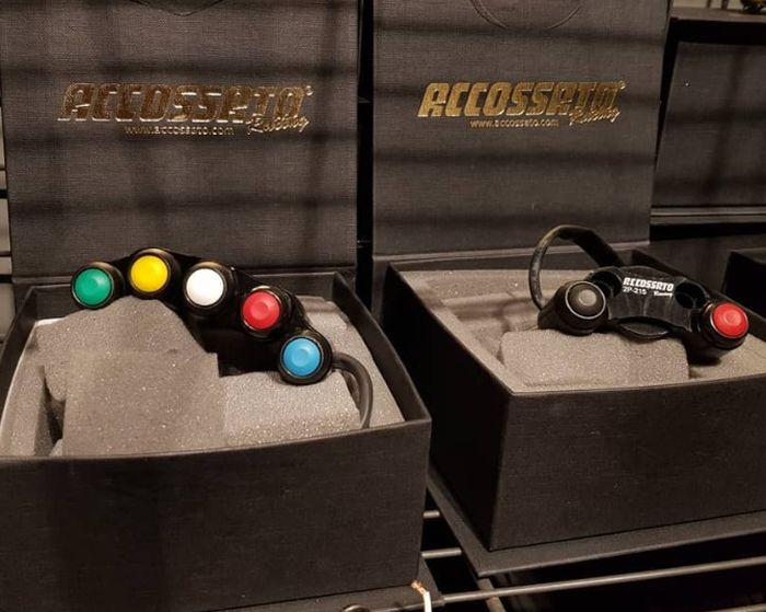 Saklar motor universal buatan Accossato