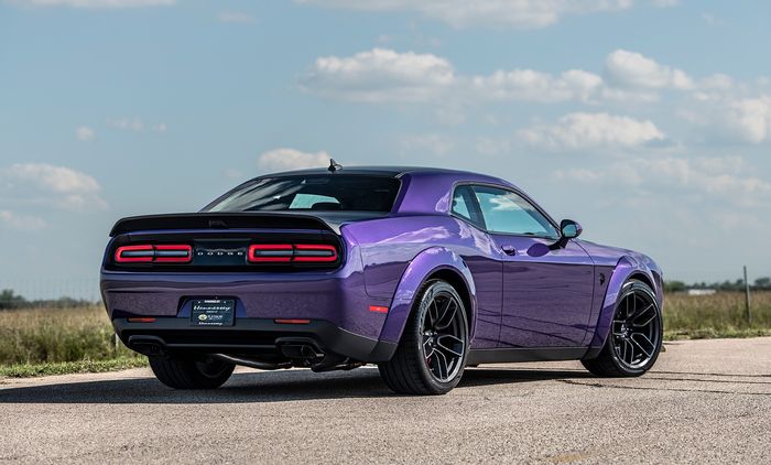 Dodge Challenger SRT Hellcat hasil garapan Hennessey