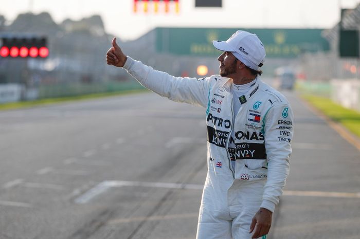 Duo Mercedes, Lewis Hamilton dan Valtteri Bottas akan start dari baris paling depan pada F1 Australia, Minggu (17/03/2019)