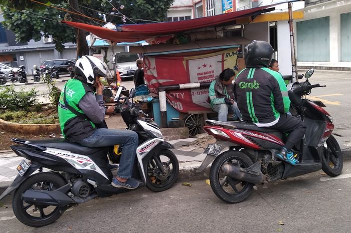 Motor matic yang digunakan untuk ojek online disarankan untuk ganti roller dan v-belt lebih cepat